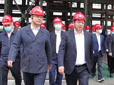 海安市委書記于立忠率隊(duì)赴鵬飛集團(tuán)調(diào)研